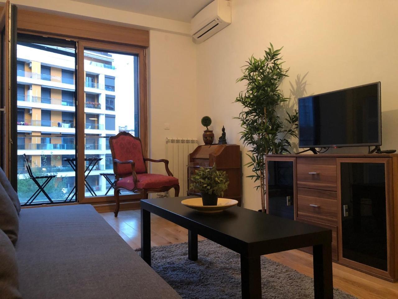 Dordegol 99 Muses Apartments מראה חיצוני תמונה